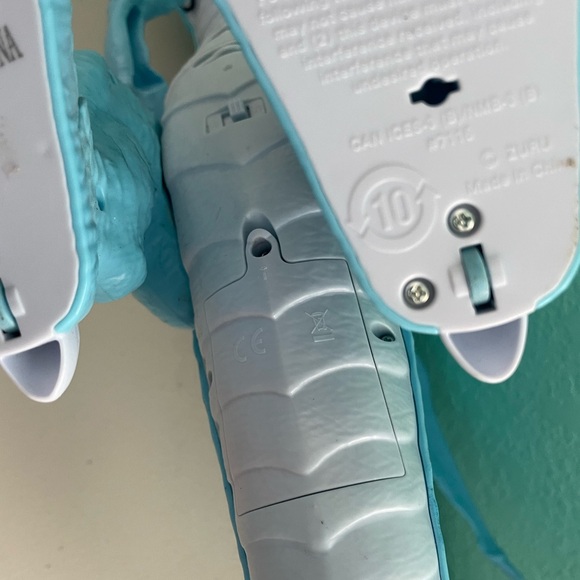 Robo Alive Blue Roaring Ice Dragon Battery Operated Robotic Dragon Zuro Works - Picture 3 of 7